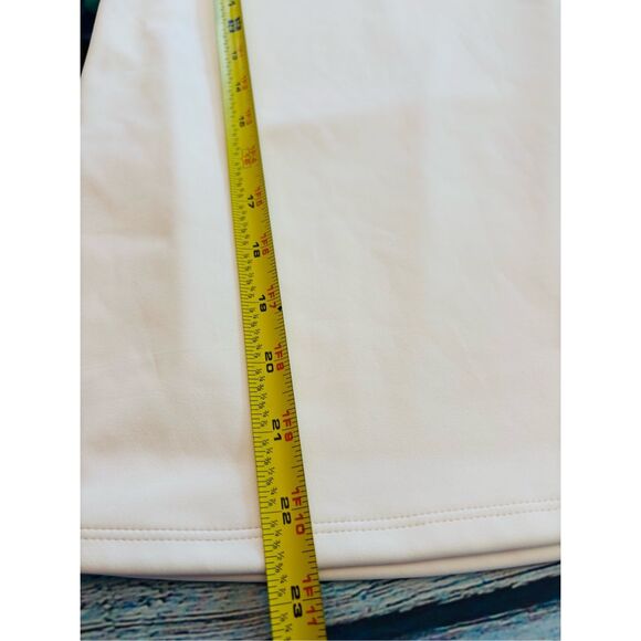 Express white sleeveless tops size small, new without tag, no flaws and in excel - Picture 7 of 8